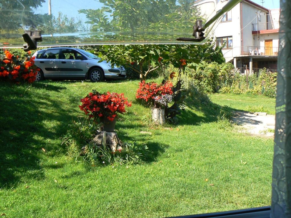 Auto-Chatka Sandomir Extérieur photo